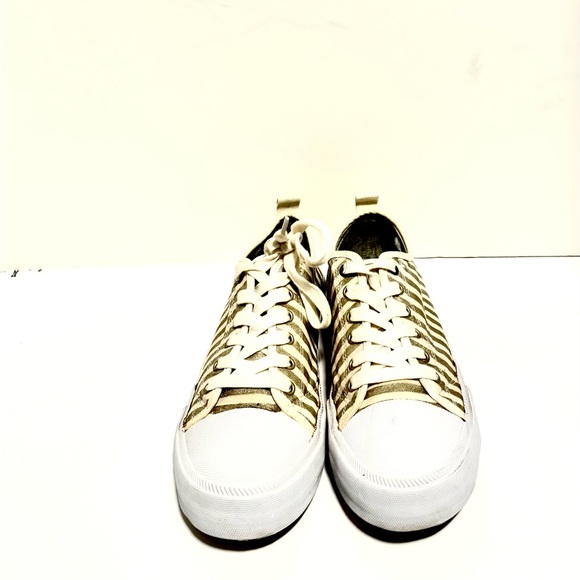 Tommy Hilfiger - Picture 8 of 14